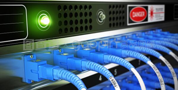 網(wǎng)絡(luò)設(shè)備廣告設(shè)計 精準溝通與美學(xué)表達的融合